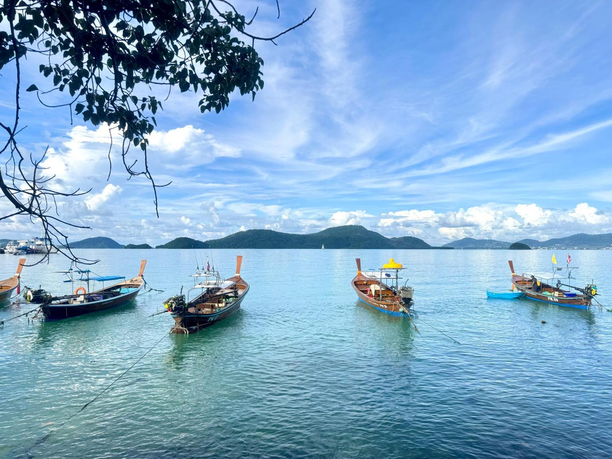 Sea Dreamer Beachfront Apartments Phuket Eksteriør bilde